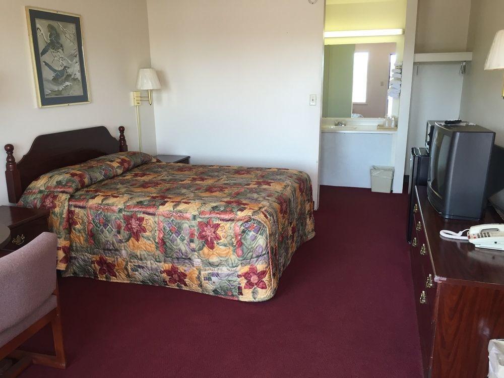Economy Inn St. James Extérieur photo